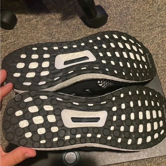 Adidas Ultraboost 5.0 DNA ‘Oreo’ - Picture 5 of 8